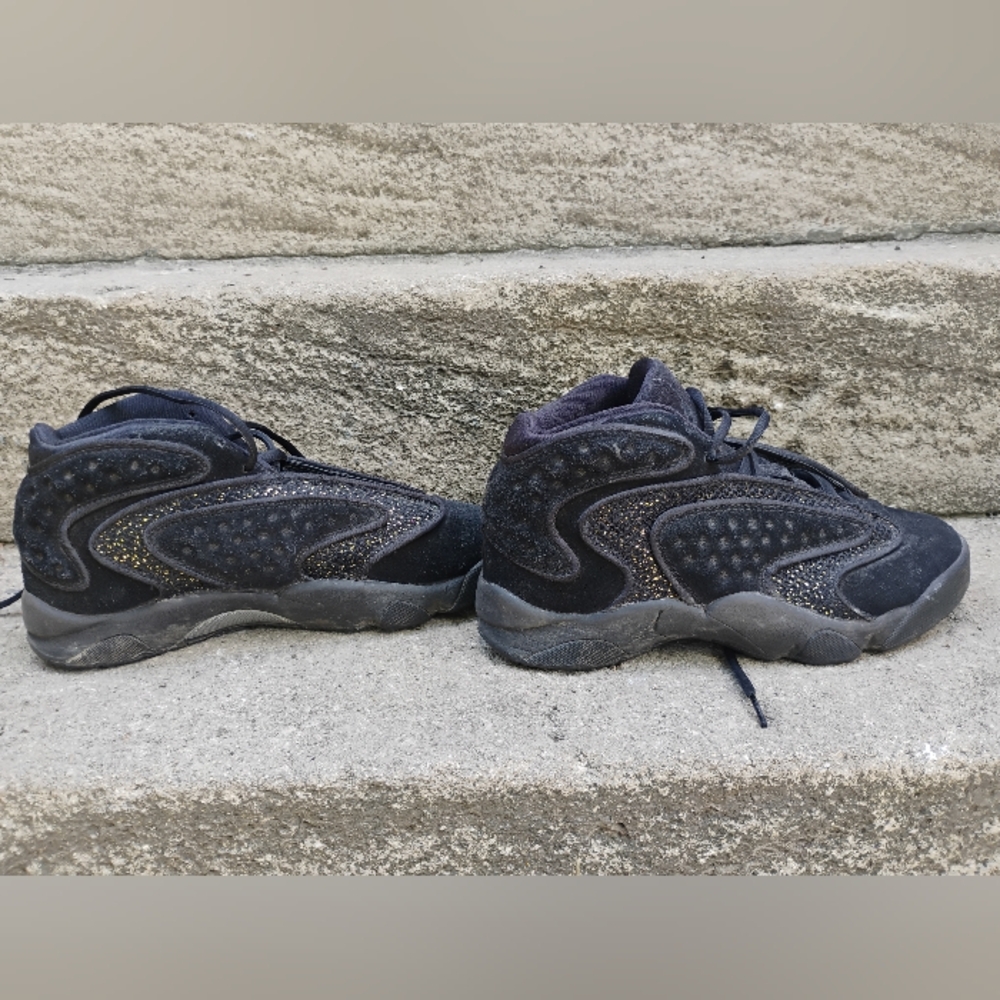 OG Black Metallic Air Jordans Size 8